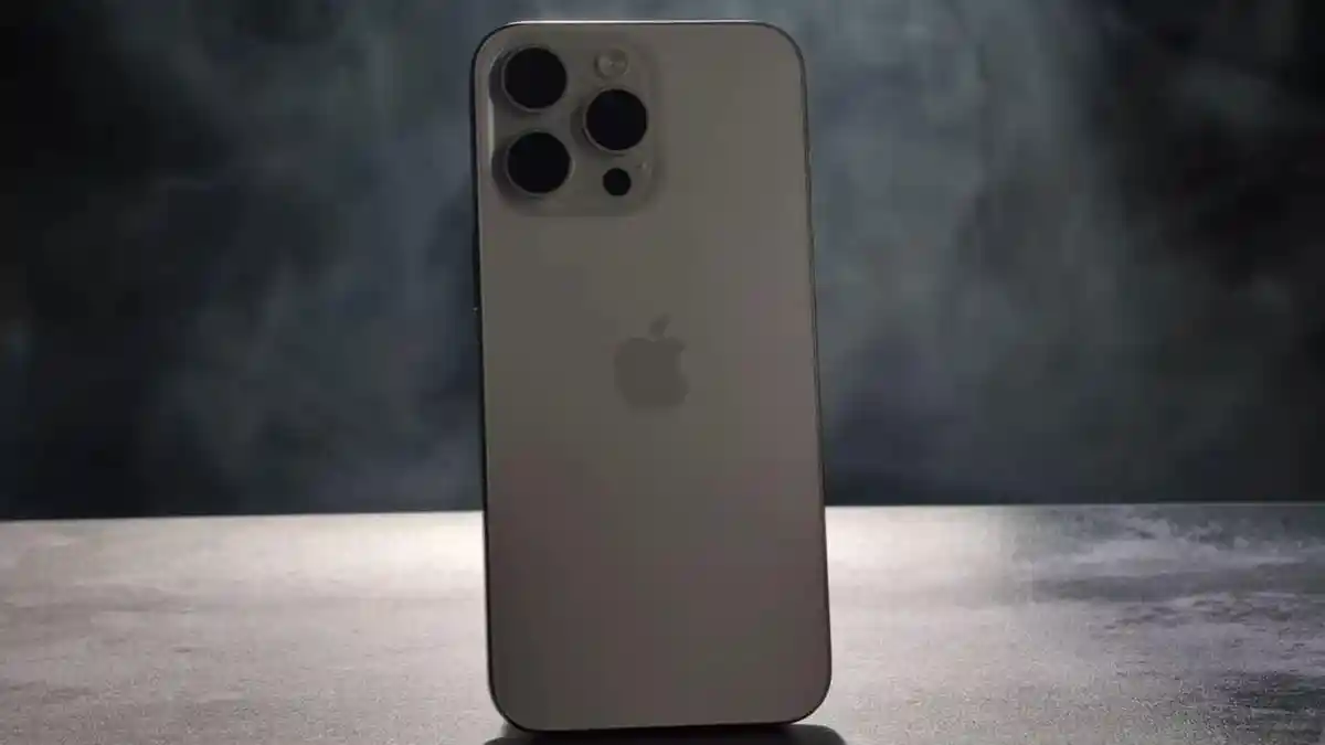 iPhone 15 Pro vs Flagship Terbaru: Mana Lebih Bernilai?