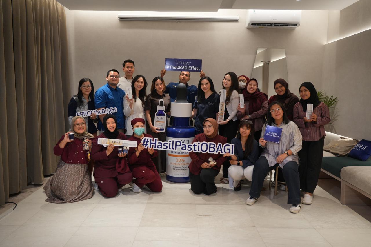 Mengapa Dokter Harus Memahami Medical-Grade Skincare