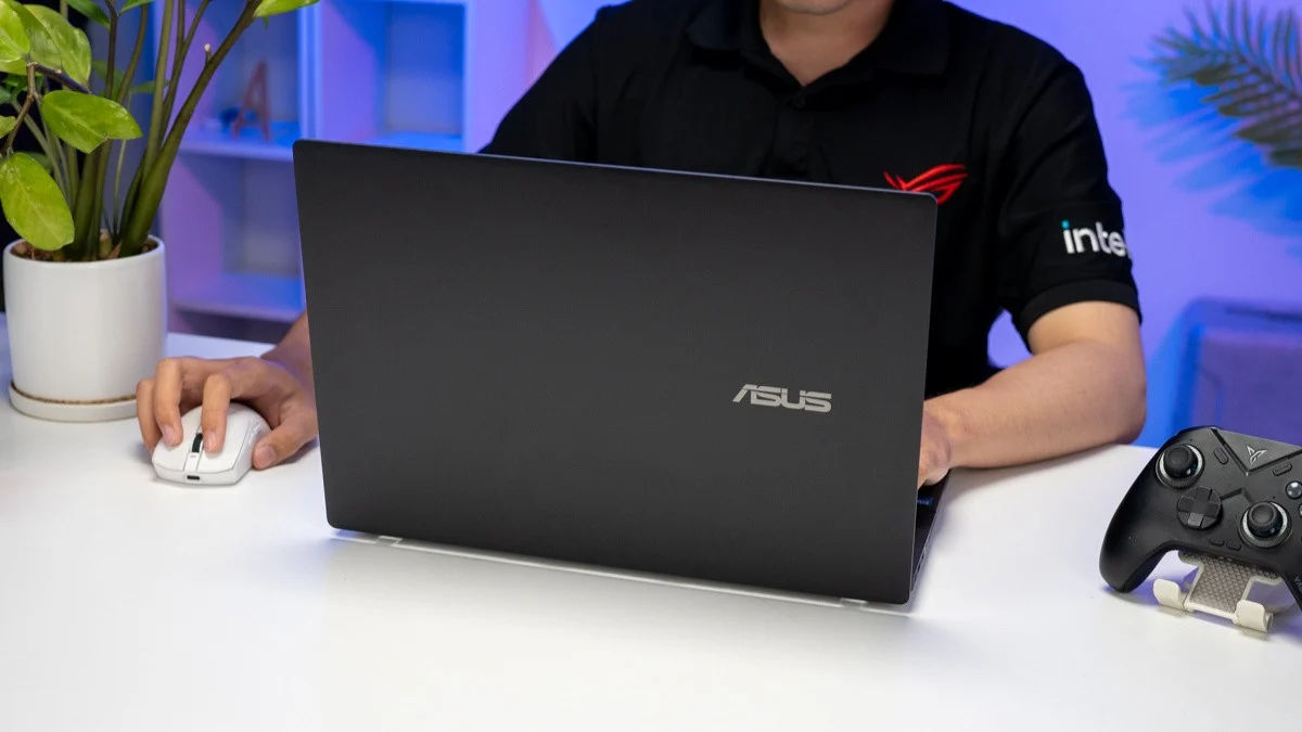 ASUS Gaming V16 vs TUF Gaming 16: Mana yang Lebih Tahan Lama untuk Gamer Pemula?