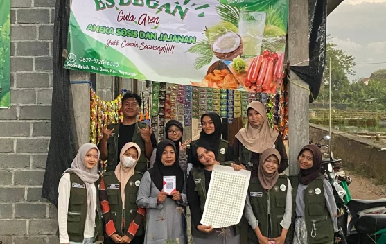Mahasiswa KKN Bantu UMKM Go Digital dengan QRIS dan Google Maps