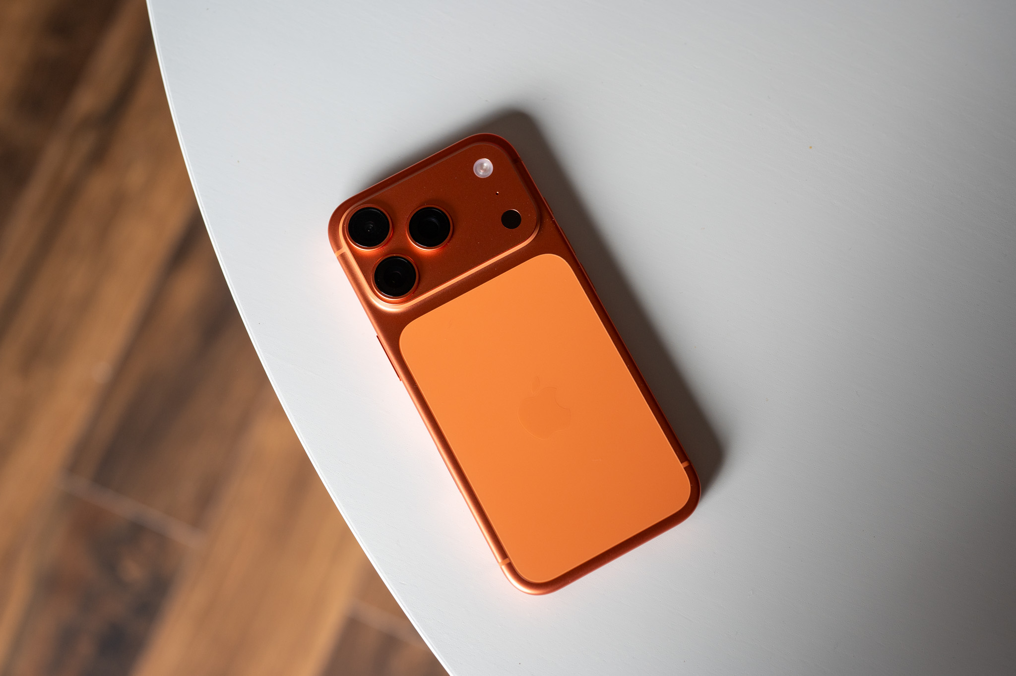 iPhone 17 Pro Jatuh dari Pesawat: Seberapa Tangguh Daya Tahannya?