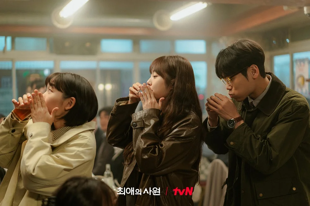 Drama Komedi Romantis ‘My Bias, My Boss’ Debut Kuat di tvN