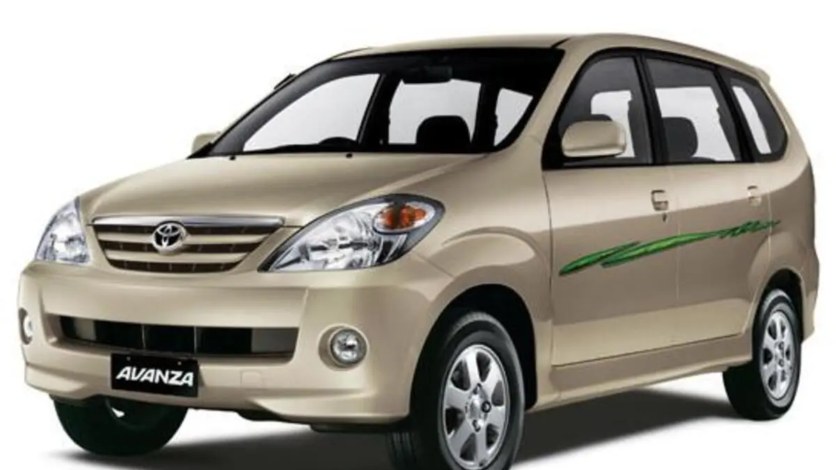 Mobil Bekas Teririt di Bawah 100 Juta untuk Keluarga