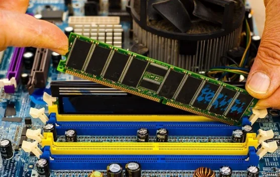 Kelangkaan Memori dan Lonjakan Harga Motherboard: Saatnya Builder Mengubah Strategi