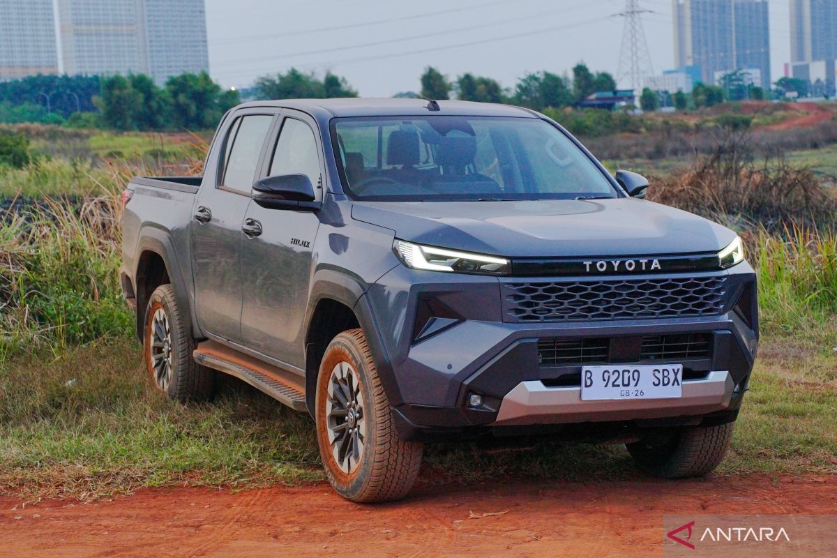 Toyota Hilux Generasi ke-9: Pilihan Cabin dan Mesin untuk Dunia Usaha