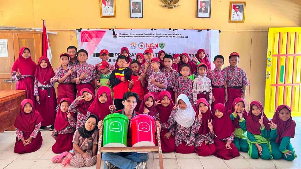Mahasiswa Unhas Dorong Pertanian Pekarangan dengan Irigasi Otomatis SITANI