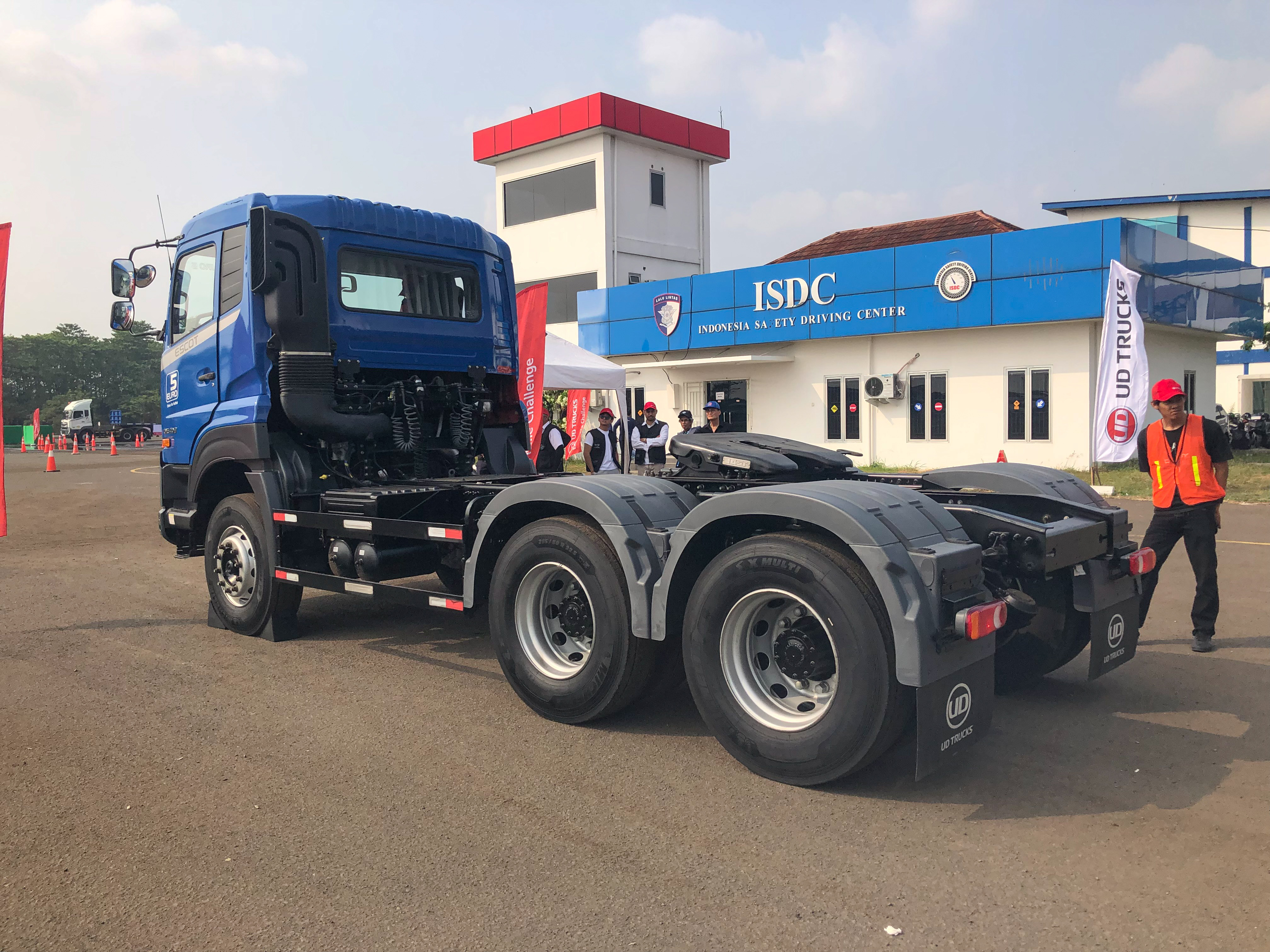 UD Trucks Quester Baru: B50 dan ESCOT Jadi Senjata Efisiensi