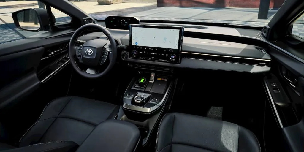 Toyota bZ vs bZ4X Touring: Mana EV Premium Paling Masuk Akal?
