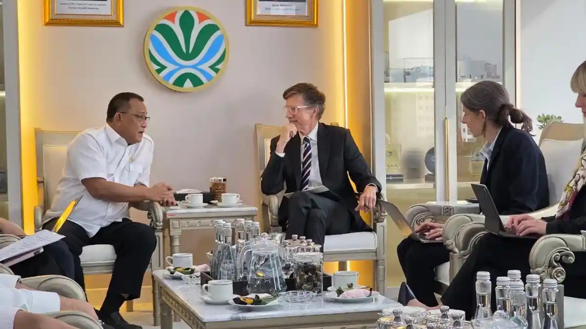 Ratusan Inovasi Penelitian: Tembok Laut Raksasa dan Teknologi Nuklir Menggoyang Peta Sains Regional