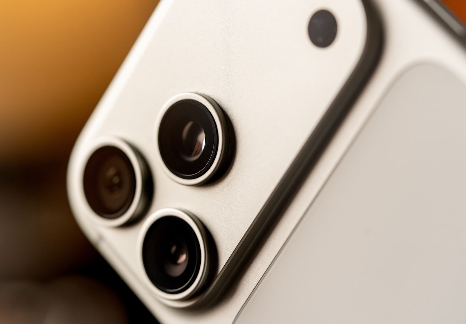 iPhone Ultra Lipat: Desain Ultra-Tipis, Spesifikasi, dan Harga