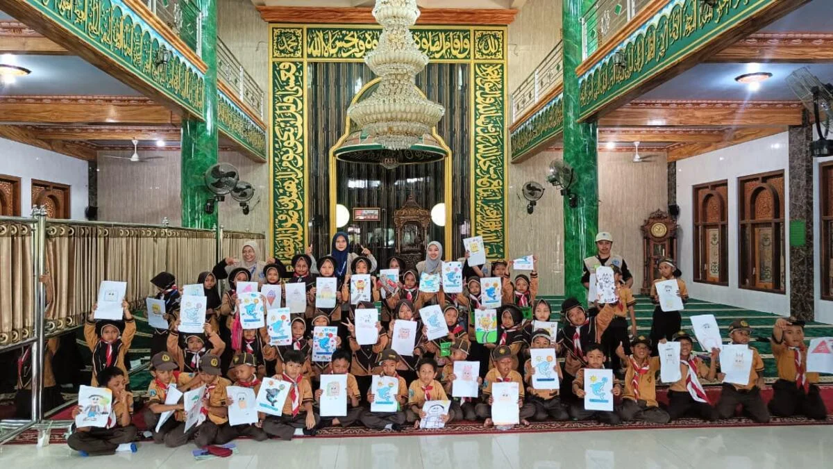 Program Kerajinan Komunitas: Kreativitas Anak dan Kepedulian Lingkungan