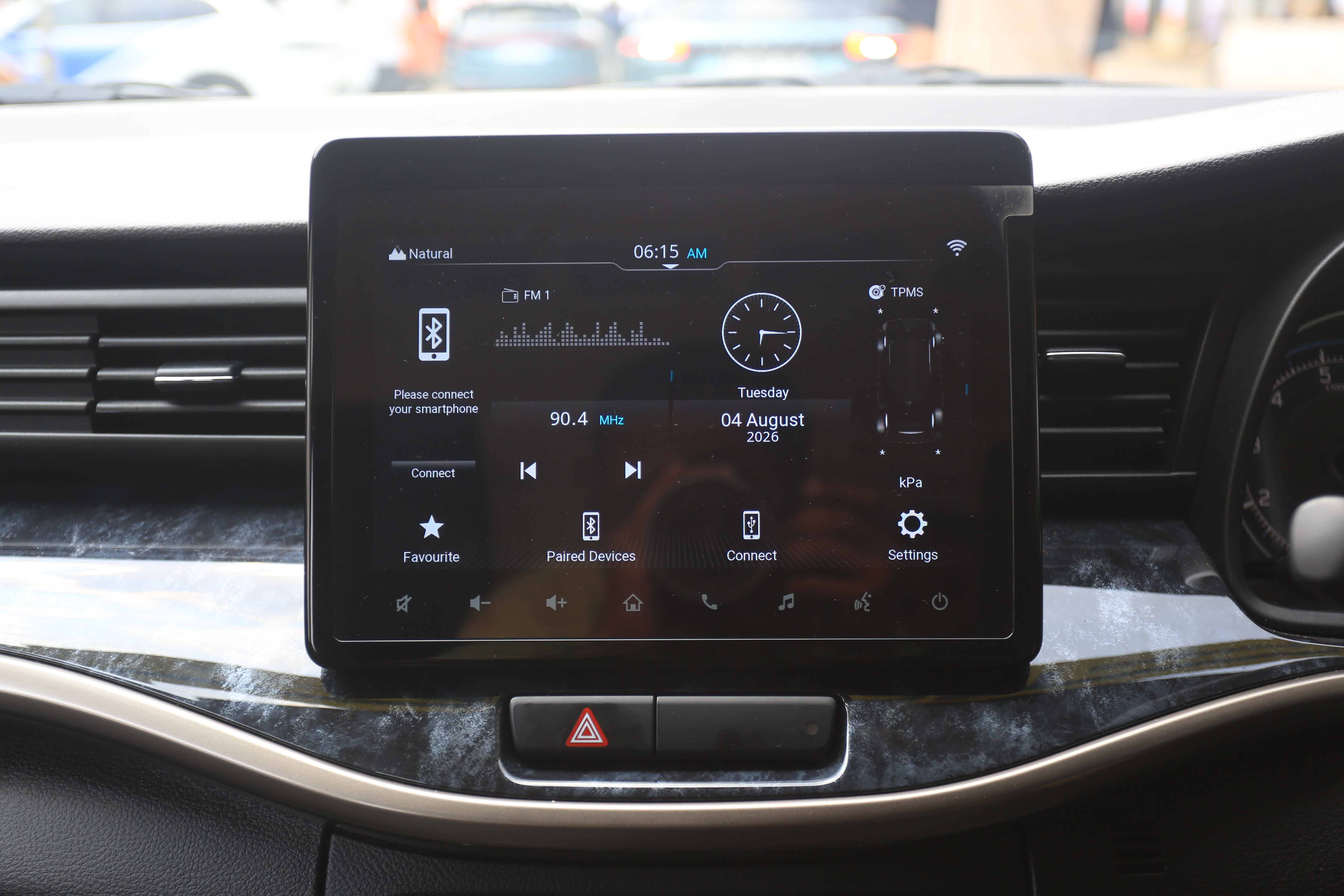 Head Unit 9 Inch Suzuki XL7 New Alpha Hybrid: Lebih dari Sekadar Hiburan