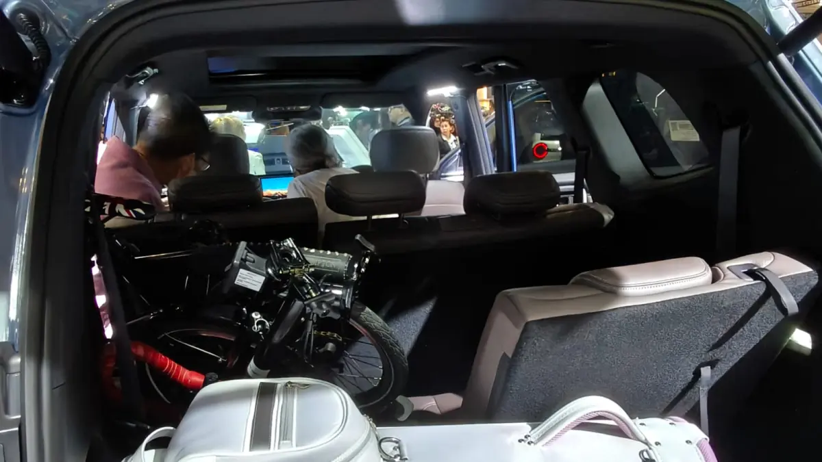 Wuling Darion EV dan Eksion EV: Mobil Listrik 7 Penumpang dengan Garansi Seumur Hidup