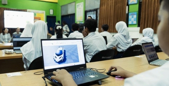 Belajar Coding Sambil Bermain: Kolaborasi Game dan Edtech untuk Siswa