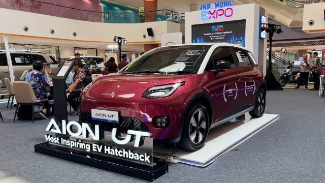 INDOMOBIL Expo Semarang: EVperience yang Mendorong Adopsi Kendaraan Listrik