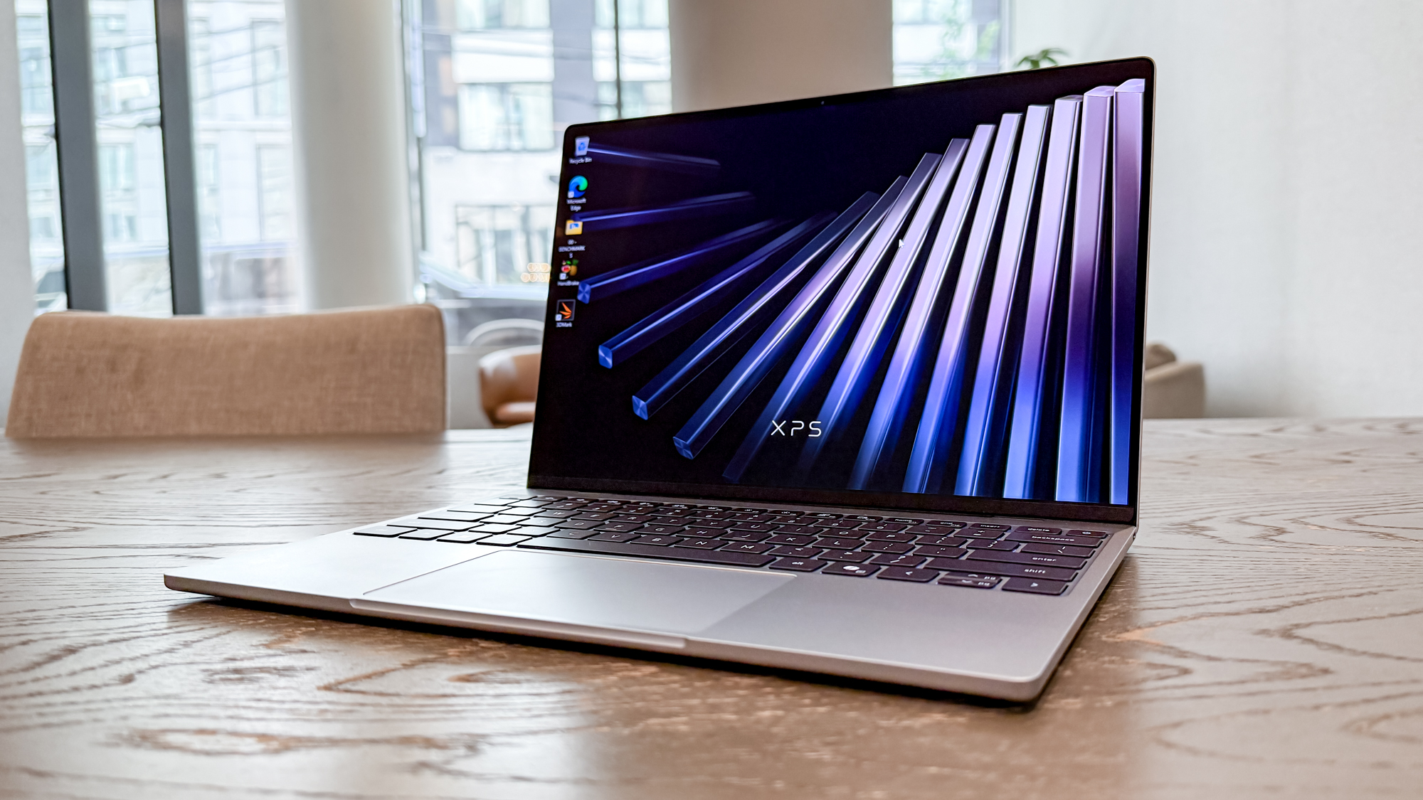 Mengapa Editor Profesional Mulai Beralih dari MacBook ke Windows