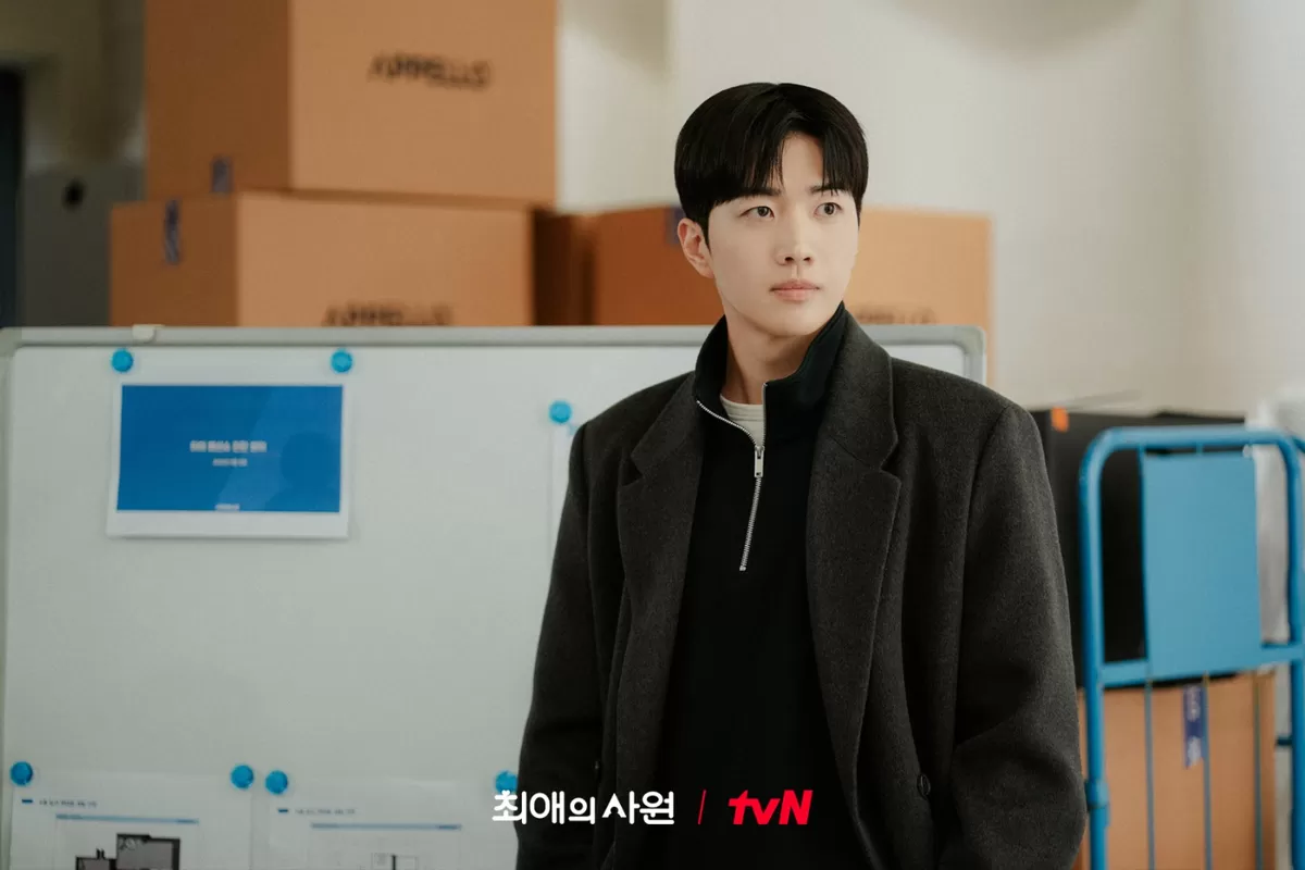 Dari The Red Sleeve hingga My Bias, My Boss: Lintasan Karier Kang Hoon