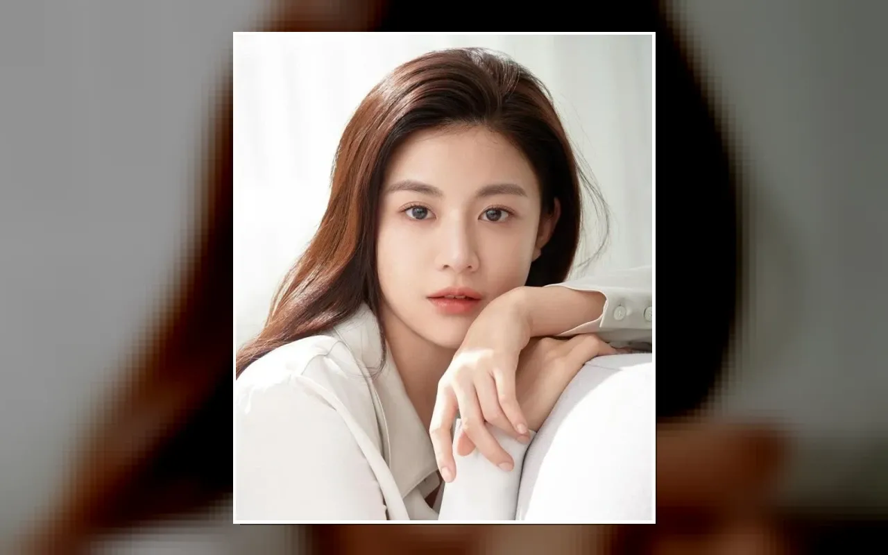 Kim Go Eun dan Gelombang Baru Prestise di Blue Dragon Series Awards