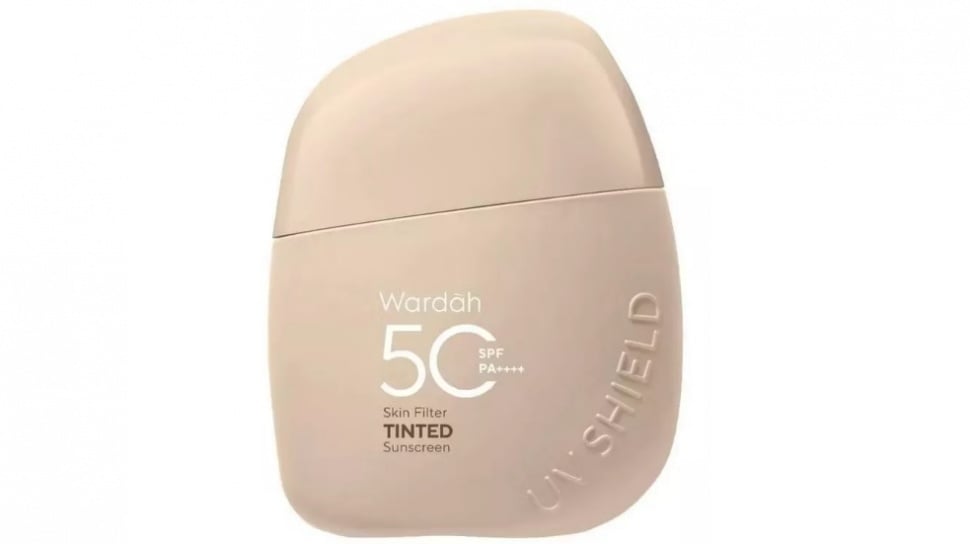Wardah Tinted Sunscreen: Perlu Bedak atau Cukup Sendiri?
