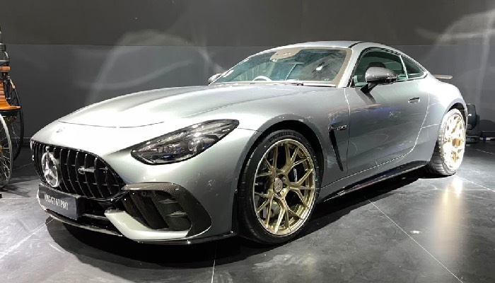 Mercedes-AMG GT 63 PRO 4MATIC+: Supercar Mewah Rp9,8 Miliar