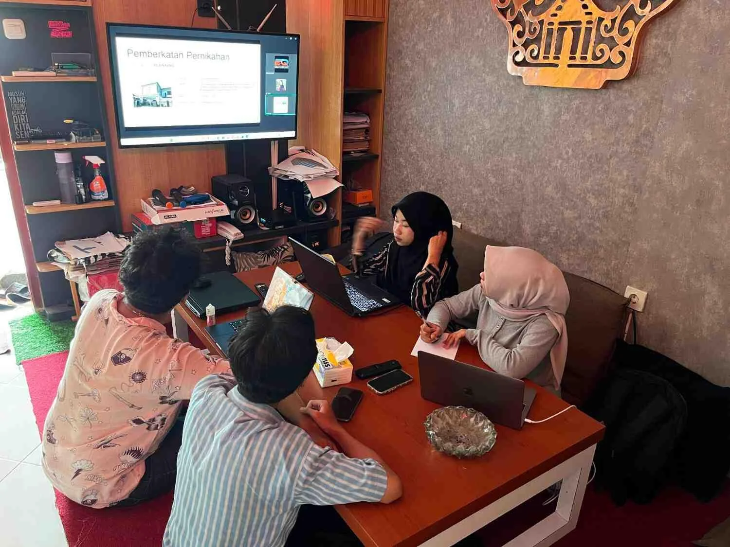 Dari Bangku Kuliah ke Proyek Nyata: Magang yang Membentuk Desainer Interior Profesional