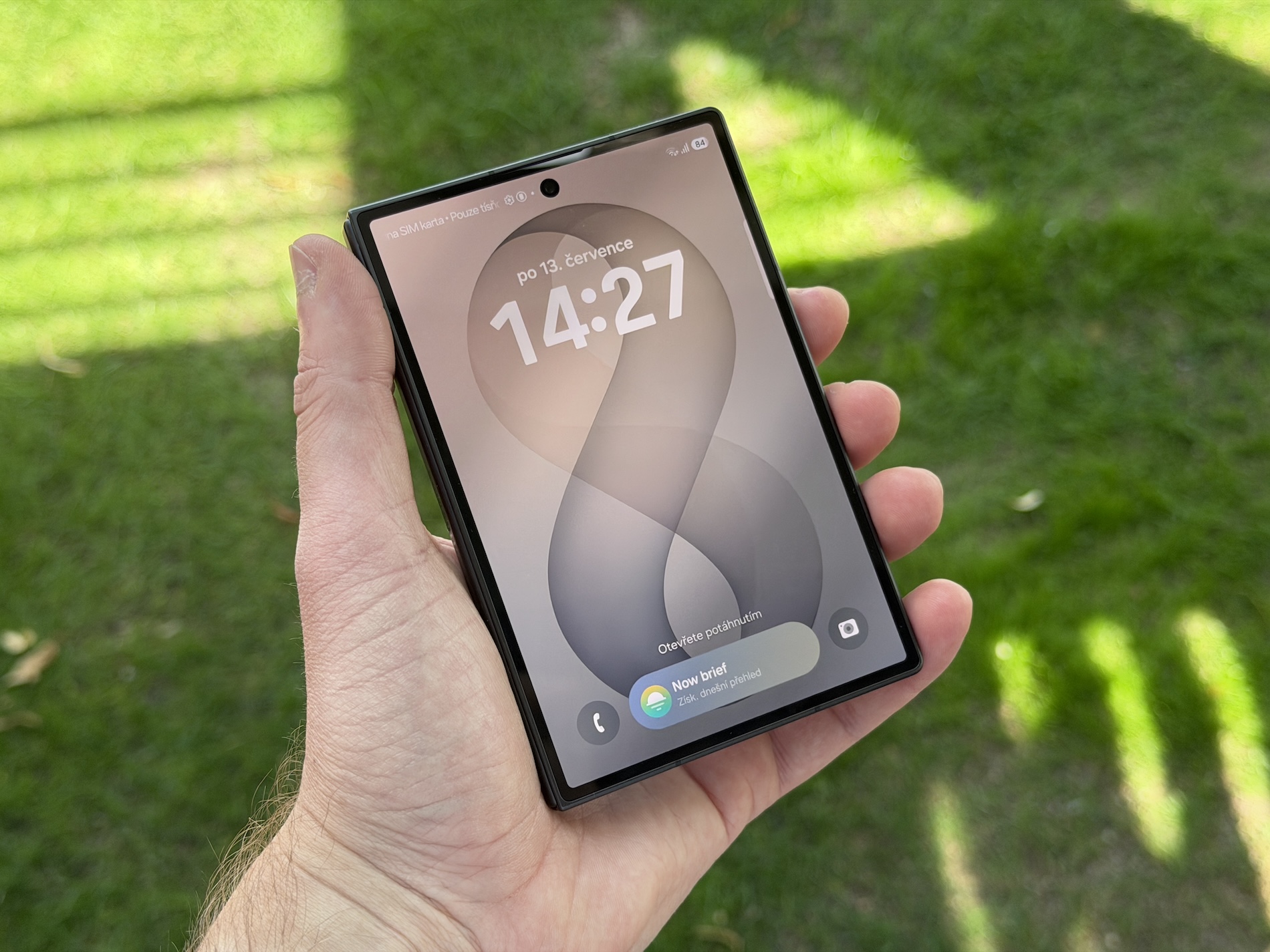Permintaan Galaxy Z Fold 8 dan Flip 8 Meledak: Ponsel Lipat Masuk Arus Utama