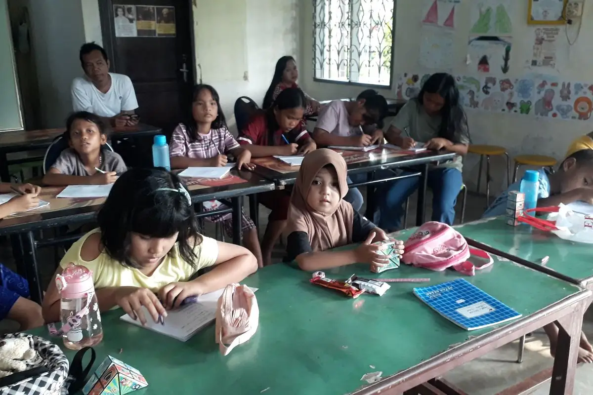 Gerakan Literasi Lokal: Buku untuk Anak yang Kerap Terlupakan