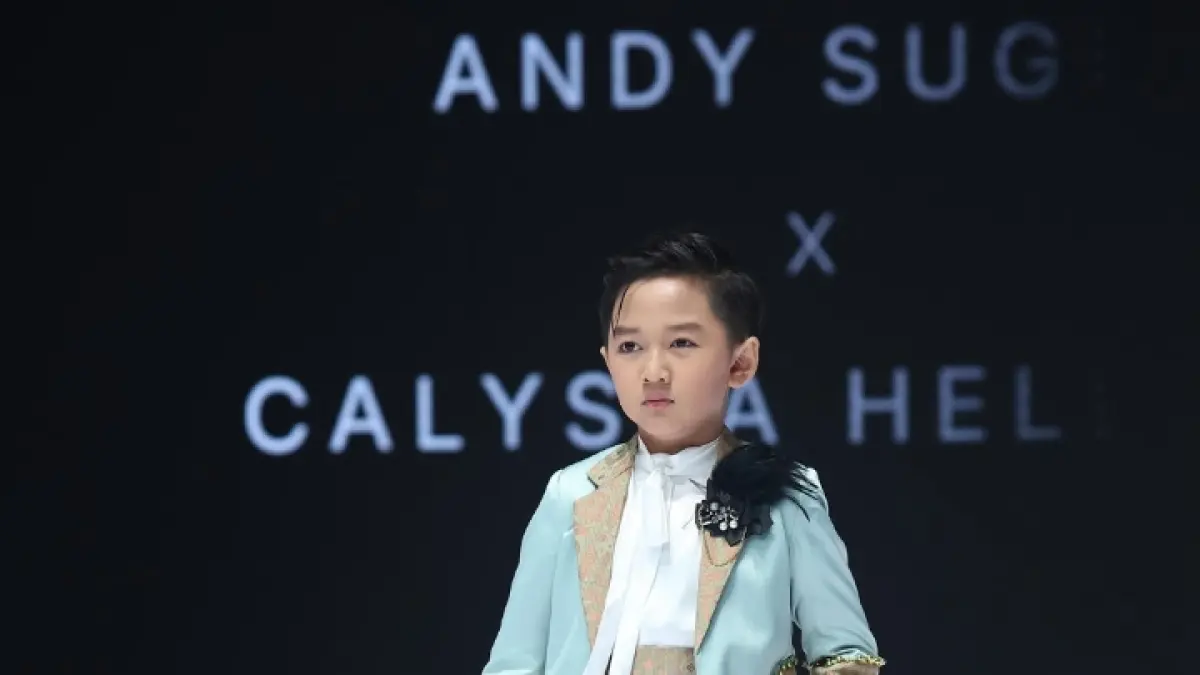Koleksi Klasik Elegan BTN IFW: Kebaya Berpayet hingga Blazer Velvet