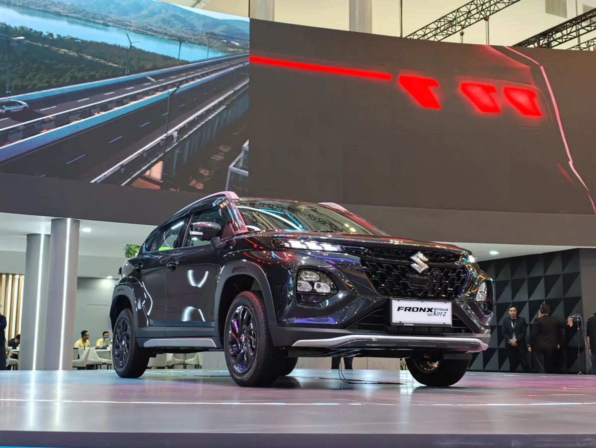 Suzuki Fronx Kuro: SUV Kompak Bergaya Sporty dengan Wajah Agresif di GIIAS