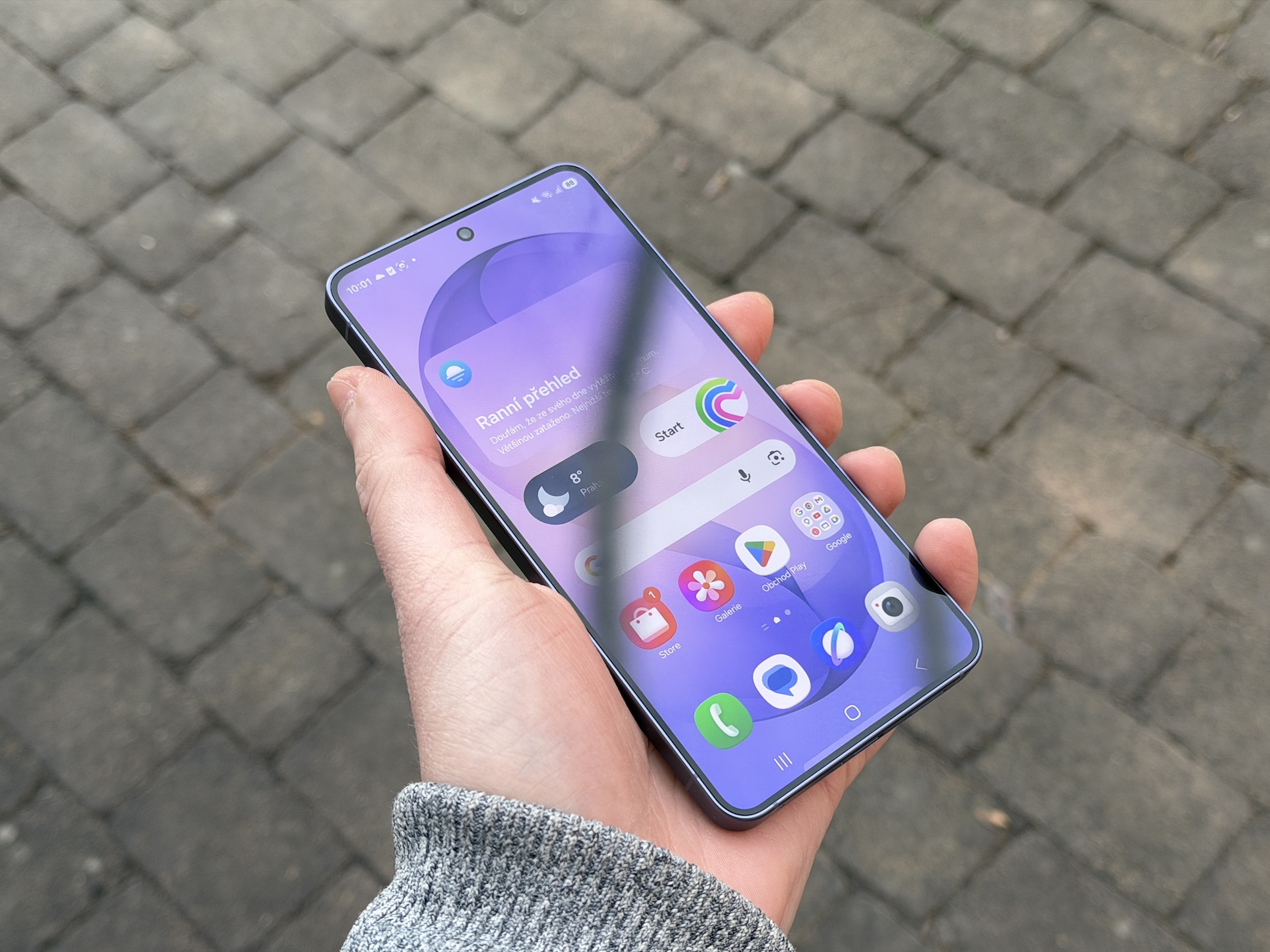 Mengapa Samsung dan Apple Menguasai 84% Pasar Smartphone Premium