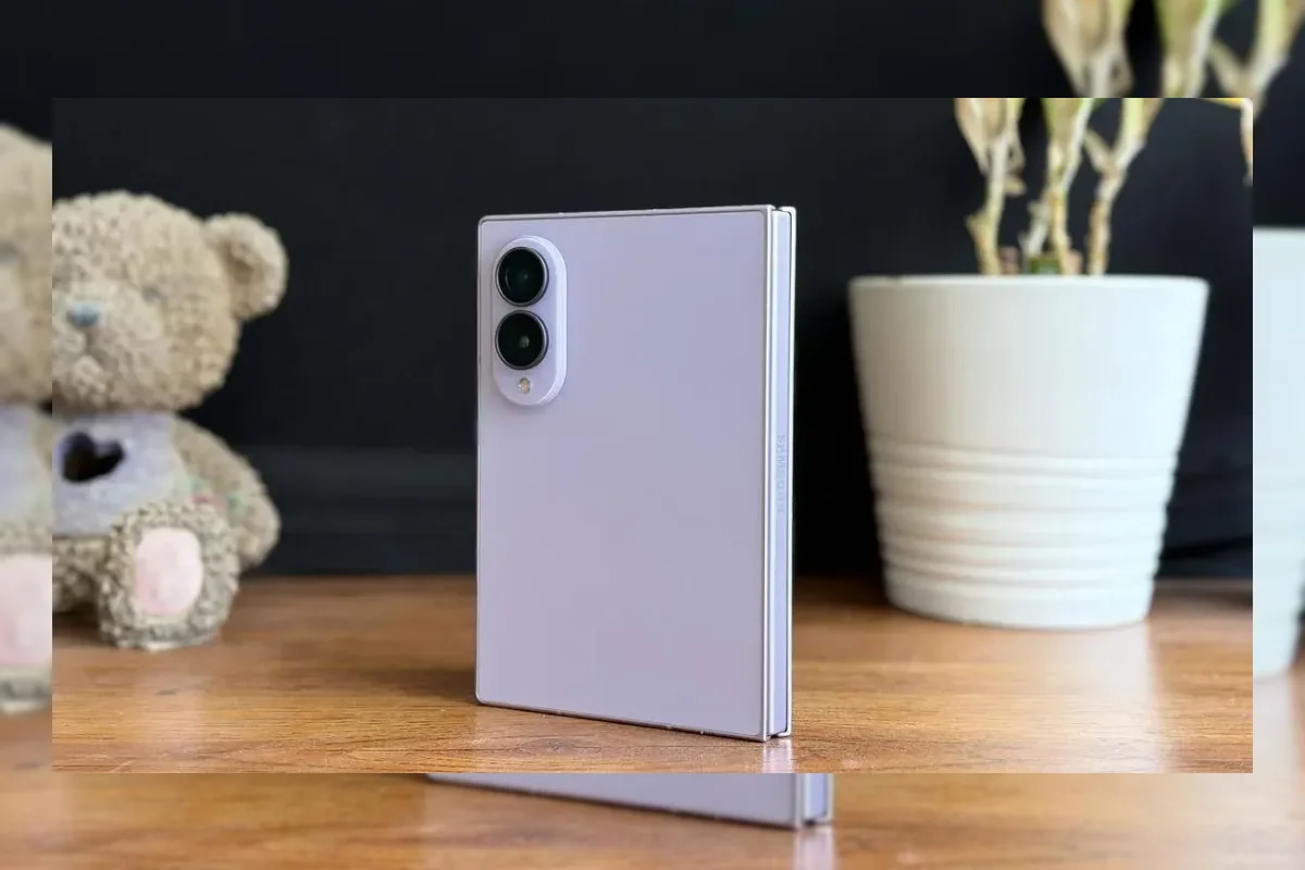 Galaxy Z Fold 8 Ultra vs Z Fold 7: Tipis, Elegan, Tapi Perlu Upgrade?