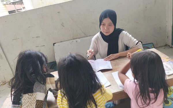 Dari Dana Pribadi hingga Program Korporat: Merajut Akses Pendidikan di Daerah Terpencil
