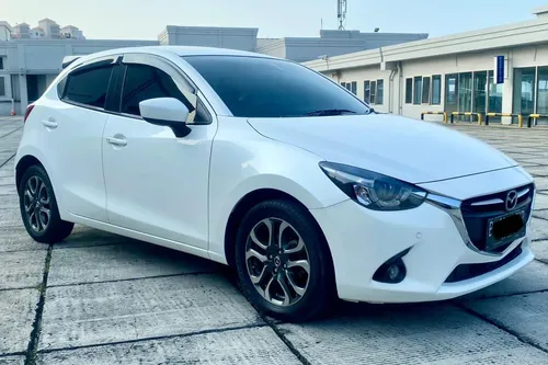 Mobil Bekas Terbaik untuk Pembeli Pertama: Avanza vs Swift ST