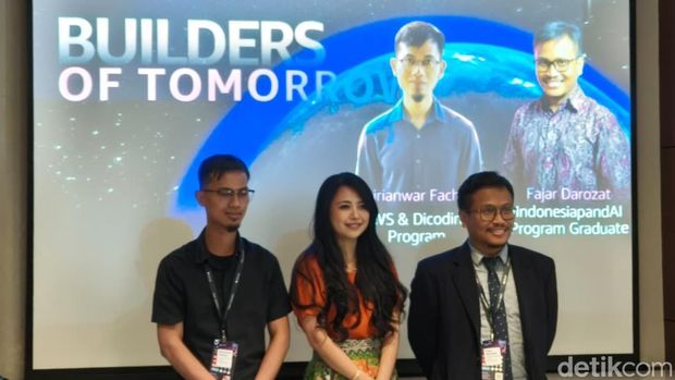 Dari Guru hingga Asuransi: Pelatihan AI yang Mengubah Karier dan Cara Kerja