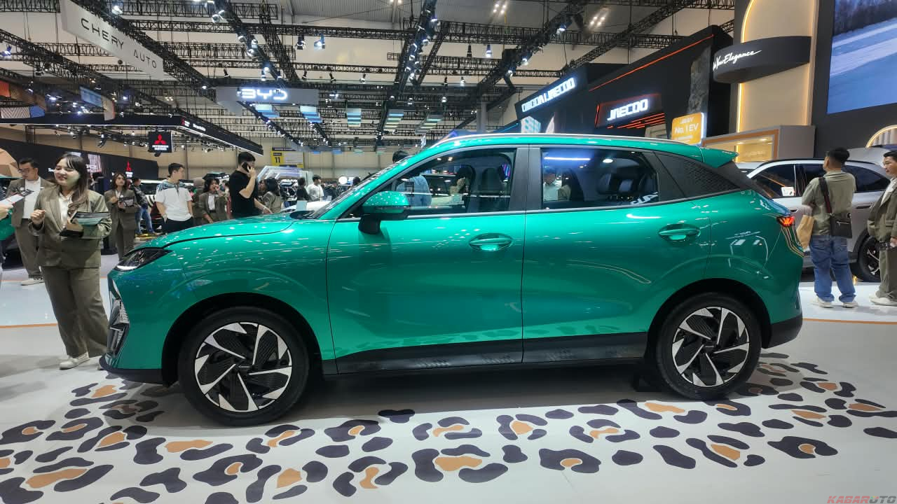 Lepas E4 EV: 18 Fitur ADAS dan Baterai Tahan Banjir untuk Pengemudi Urban