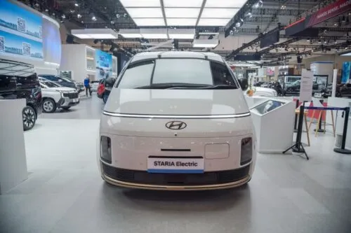 Hyundai New Staria Electric dan Hybrid: MPV Premium Serius untuk Era Elektrifikasi