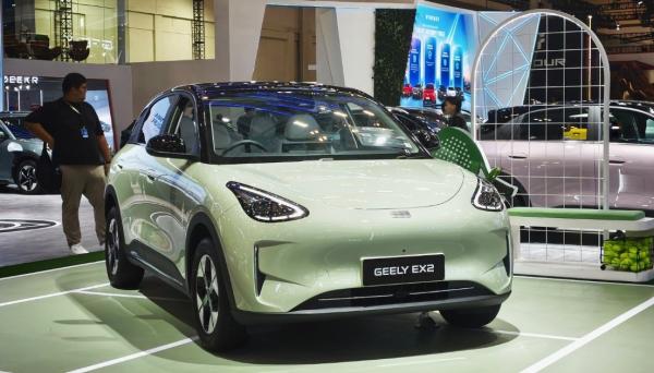Geely EX2 Capai 10.000 Pengguna: Strategi SUV Listrik Kompak yang Menang