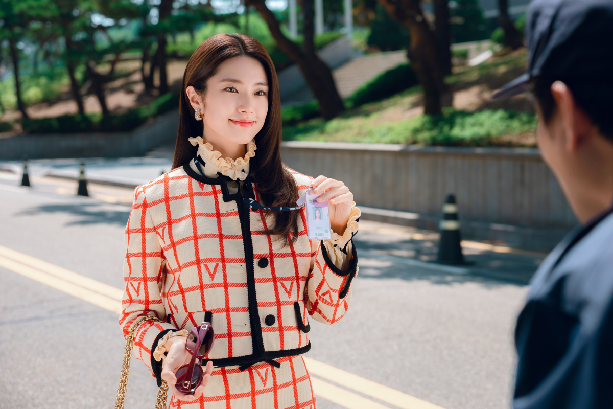 Ha Young: Dari Breakthrough ke Bintang Drama Korea