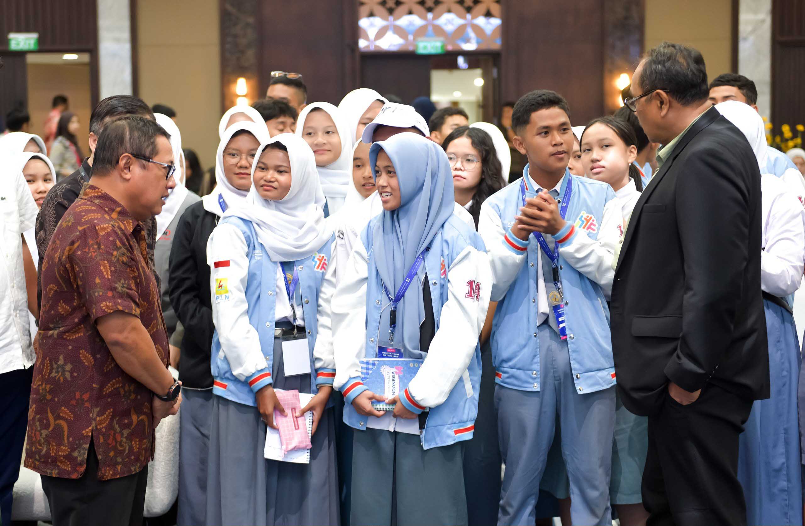 Program Edukasi Keuangan OJK dan Bank: Mengubah Cara Pelajar Melihat Uang