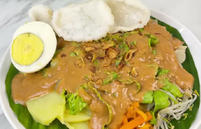 Resep Gado-Gado Siram dan Lento Kacang Hijau Khas Surabaya