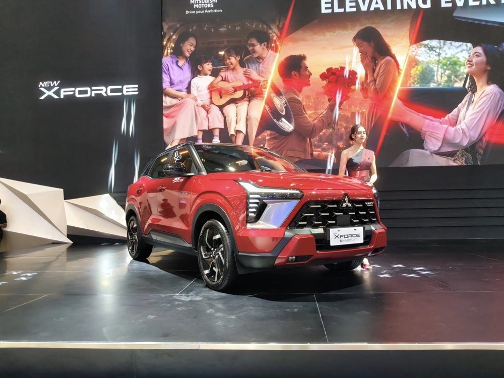 Mitsubishi XForce HEV dan Jangkauan 1.000 km: Efisiensi vs Kompetitor