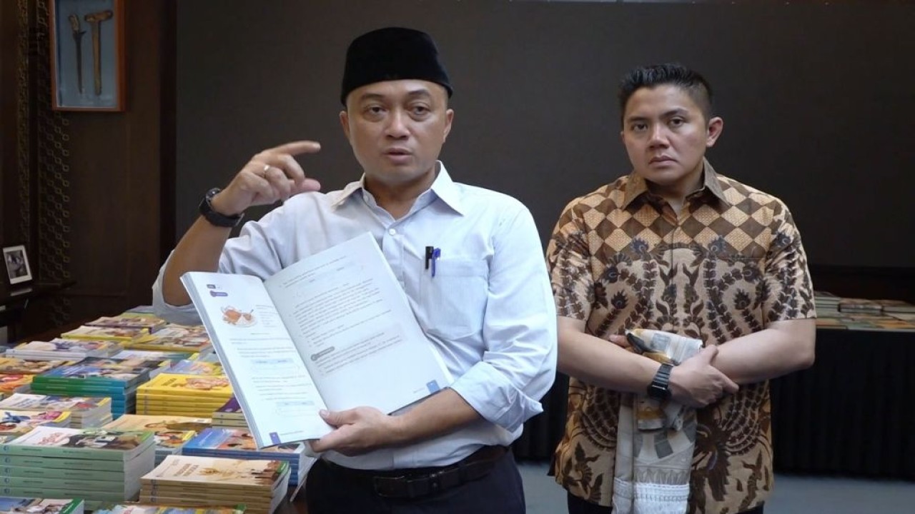 Program Perbaikan Buku Ajar SD-SMA dan Standar Internasional