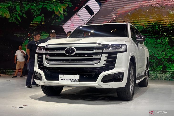 Daftar Lengkap Mobil Hybrid di GIIAS: Harga & Jarak Tempuh