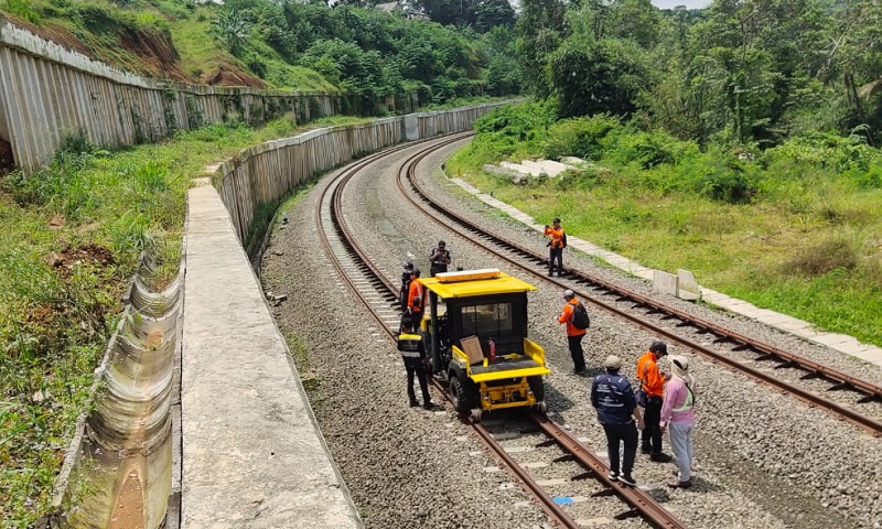 China dan Rusia Incar Kereta Trans Kalimantan: Peluang Besar, Ketidakpastian Besar