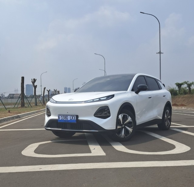 Changan Nevo Q05 Mulai Rp309 Juta: Kabin Luas, Layar 14,6 Inci, dan Fitur Pintar Mengejutkan