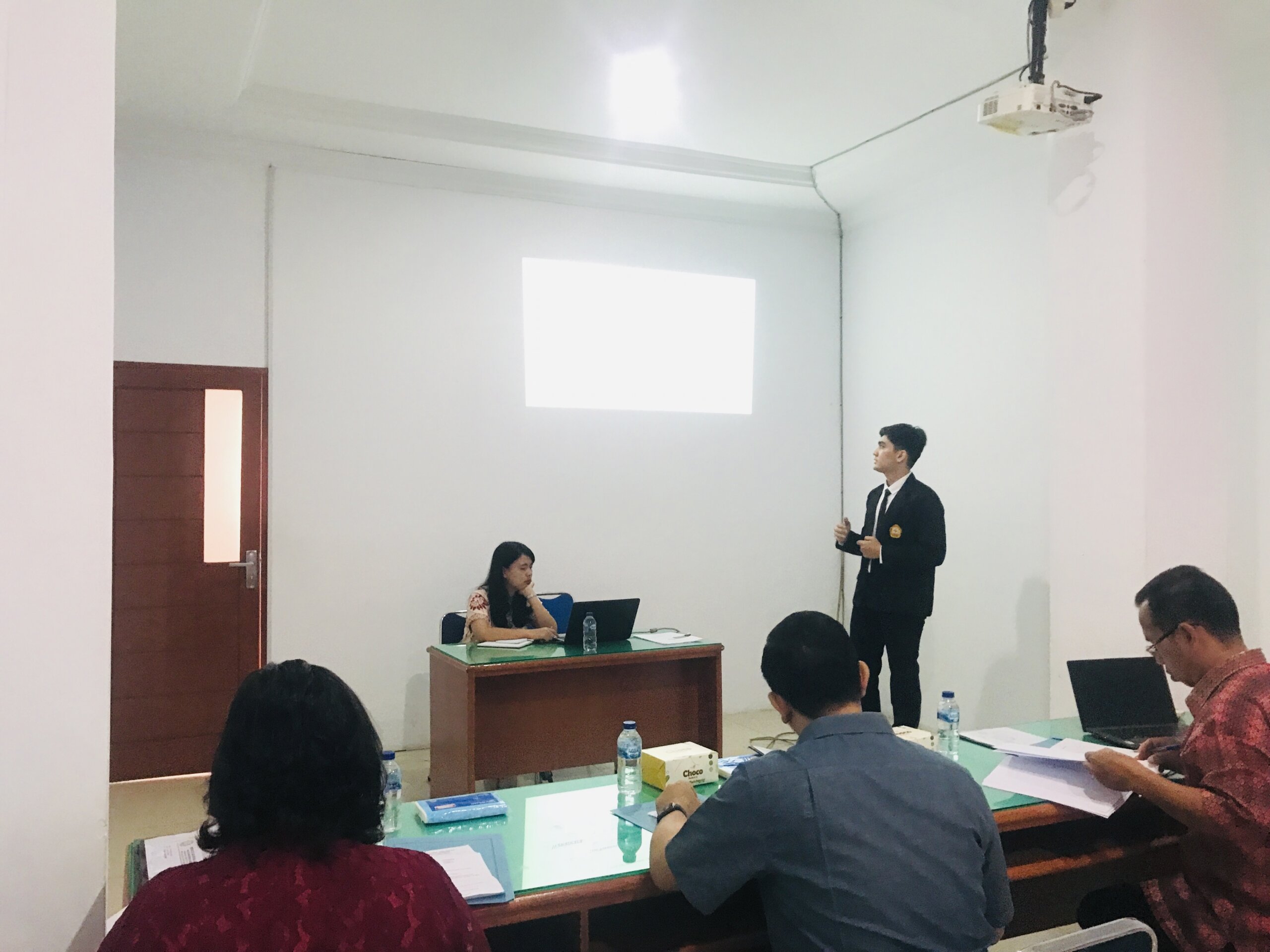 Dari Latar Belakang Non-Teknis ke Programmer Profesional