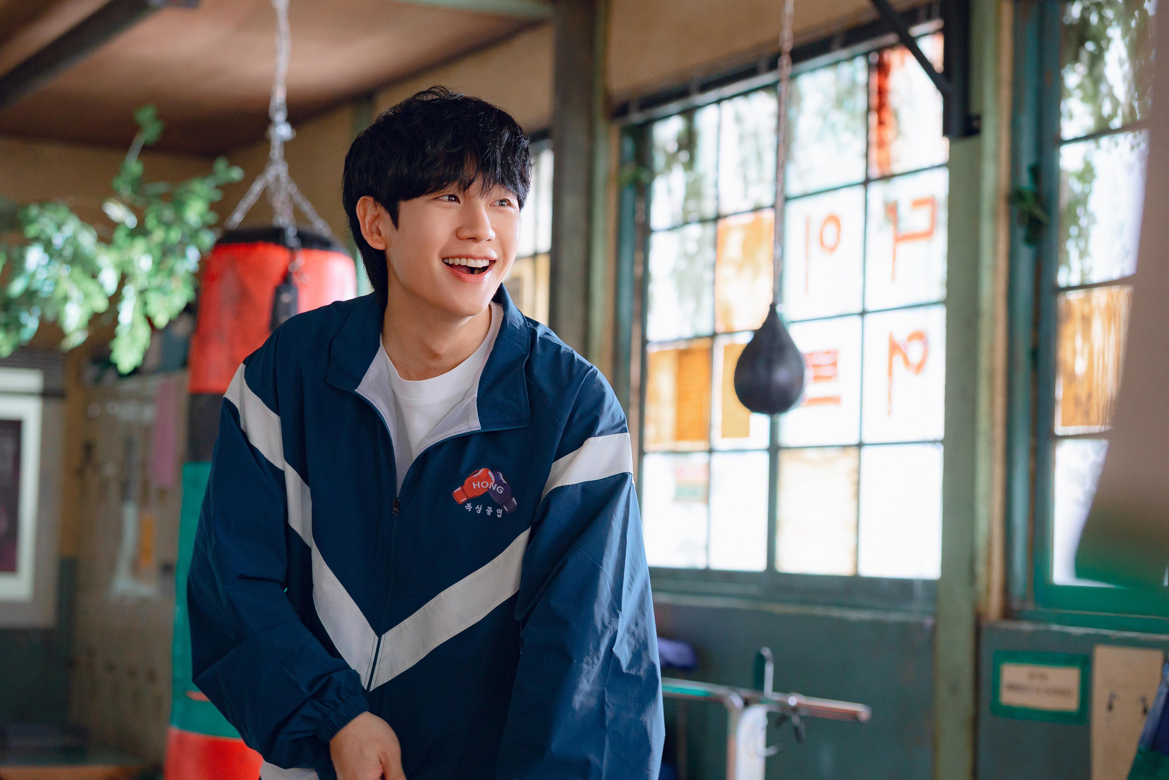 Our Sticky Love: Drakor Rom-Com Misteri Paling Lengket di Netflix