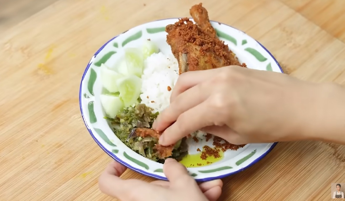 Rahasia Ayam Goreng Padang Kremesan Crispy di Rumah
