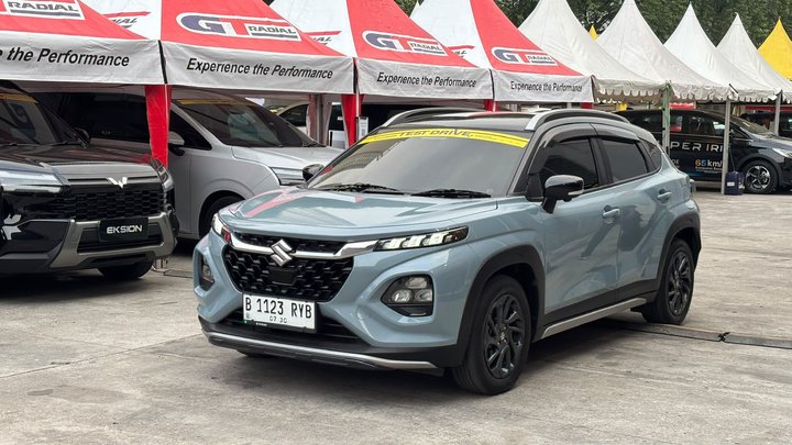 Suzuki Fronx SGX Hybrid Kuro: SUV Coupe Ringkas dengan DVR