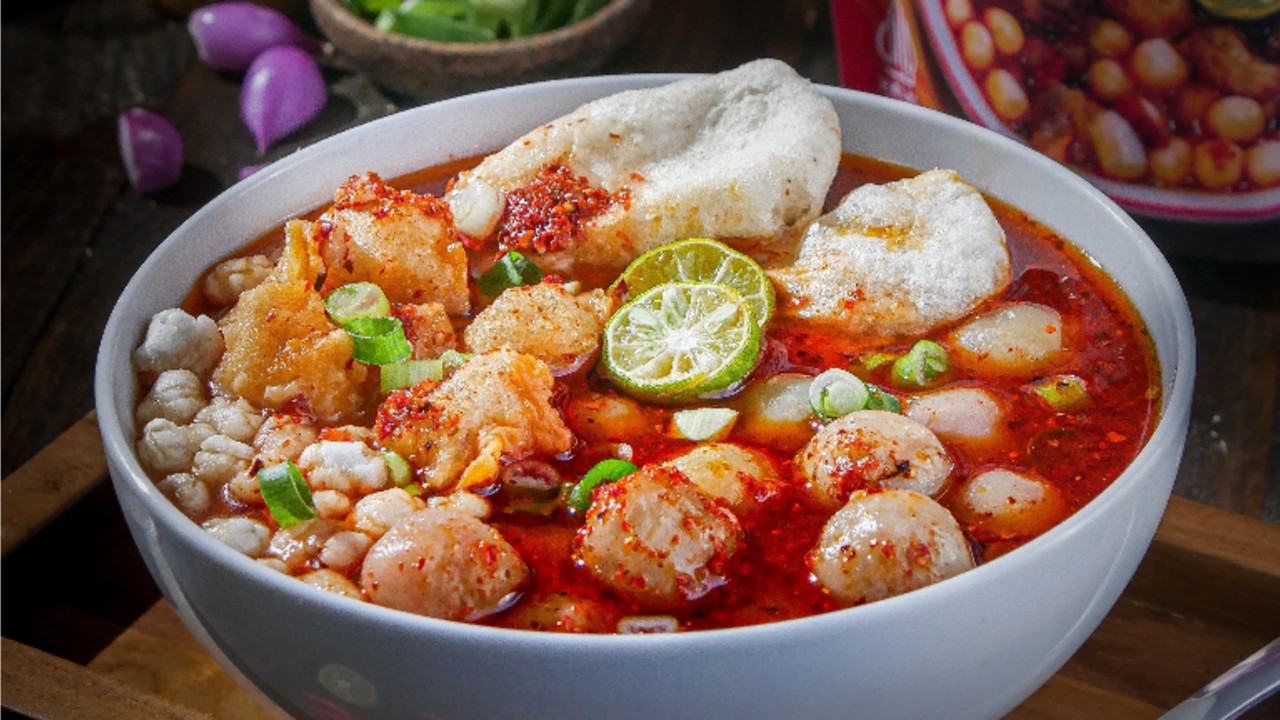 Siomay, Batagor, dan Baso Aci: Tiga Bintang Kuliner Tradisional